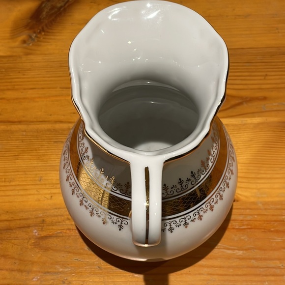 Vintage Andre Richard white w Gold design porcelain mini water pitcher - Picture 2 of 10